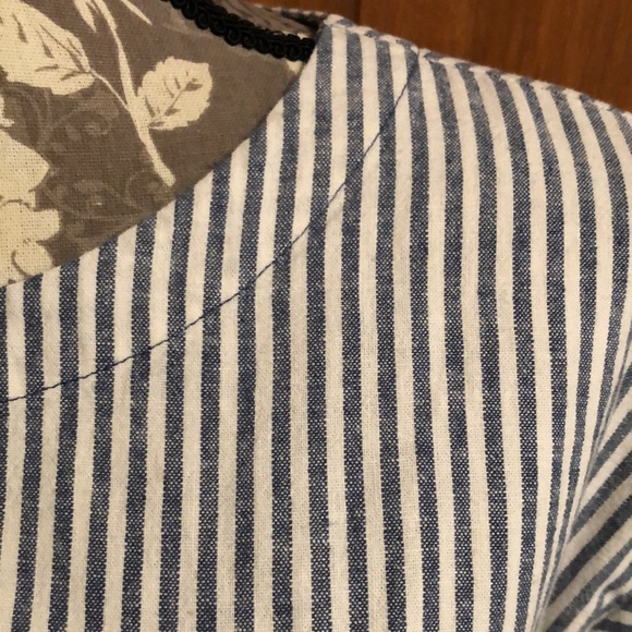 Super flattering, easy, navy stripe linen blend short sleeve dress by Lands End - Picture 8 of 16